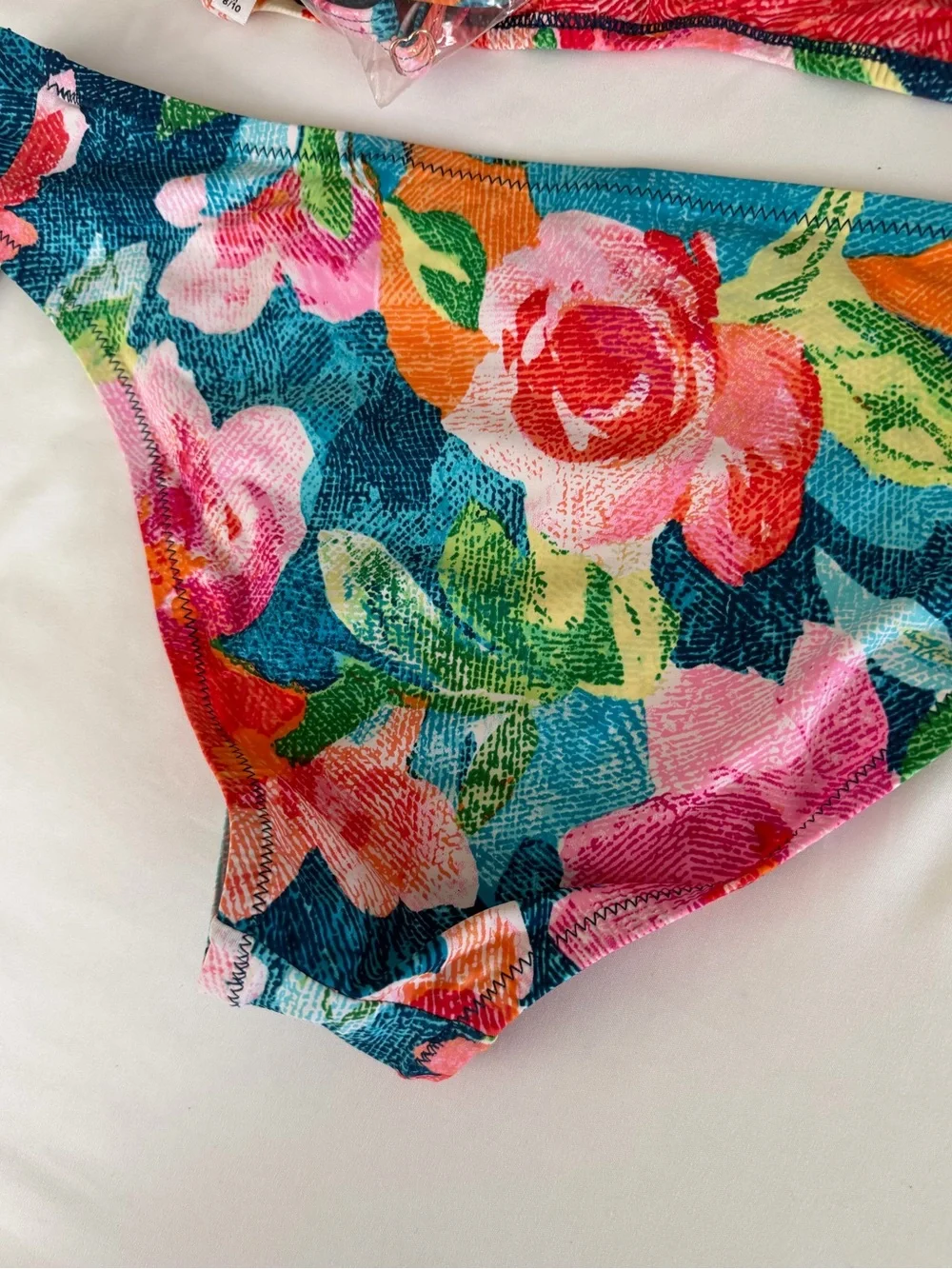 Vera Bradley SuperBloom Layla Top Hipster Bottoms Ruffle Floral Medium 2 Piece‎